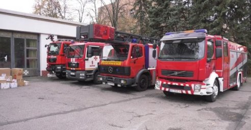 
Современные пожарные машины и медикаменты - немецкие благотворители передали Харькову помощь
