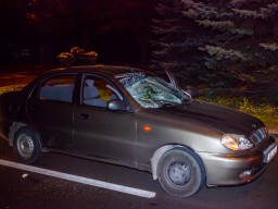 В Днепре машина такси с пассажирами в салоне сбила пьяного мужчину (ФОТО, ВИДЕО)