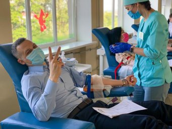 Глава ХОГА и нардепы присоединились к мероприятиям по случаю Международного дня донора крови