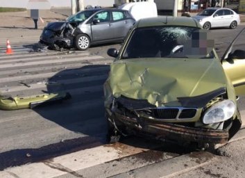 В ДТП на Тракторостроителей пострадала женщина (ФОТО)