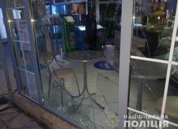 Ночной налет: 16-летний рецидивист ограбил магазин (ФОТО)