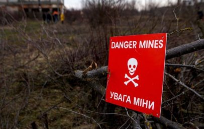 
В поле в Чугуевском районе подорвались на мине три человека
