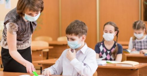 В Харькове 85% работников образования вакцинировались от COVID-19
