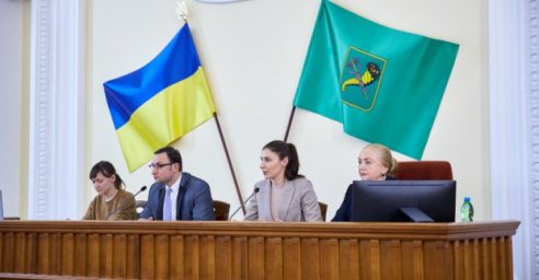 Канадские специалисты прочитали в горсовете лекцию на тему гендерного равенства