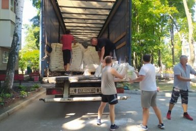 
За неделю жителям Харькова и области передали более 390 тонн гуманитарной помощи

