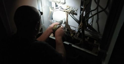 
Специалисты «Харьковгорлифт» следят за исправностью сетей и оборудования

