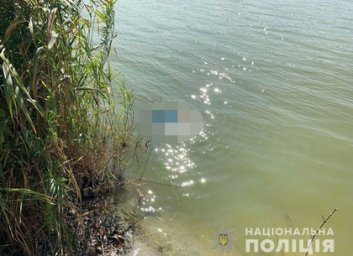 17-летний парень утопил мужчину на глазах приятелей (Нацполиция)