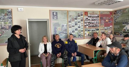 В Основянском районе помогают гражданам, которые укрывались в метро
