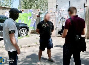 В центре Харькова СБУ арестовало русского шпиона (ВИДЕО, ФОТО)