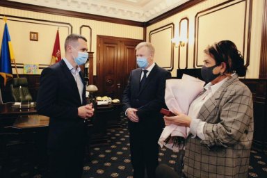 Глава ХОГА передал государственные награды руководству Института судебных экспертиз им. Н.С. Бокариу