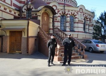 На Харьковщине во время богослужений по случаю празднования Пасхи грубых нарушений правопорядка не з