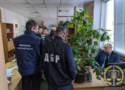 Таможенника обвиняют в причинении полумиллионного ущерба государству