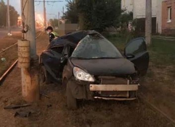 На Шевченко размозжило легковушку: подробности