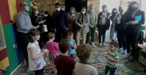 Депутаты горсовета ознакомились с работой Центра реабилитации детей