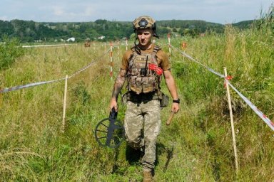 
В Харьковской области населенный пункт полностью зачистили от взрывоопасных предметов
