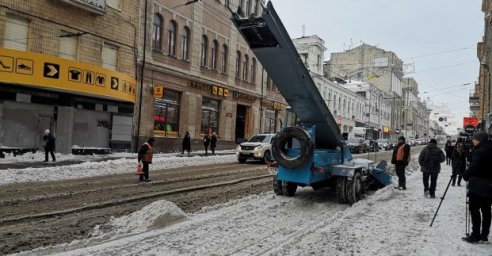 Харьков расчищают после снегопада