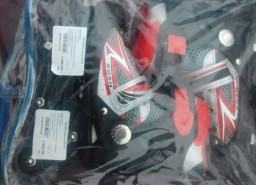 Воришка стащил ролики и попался копам (ФОТО)