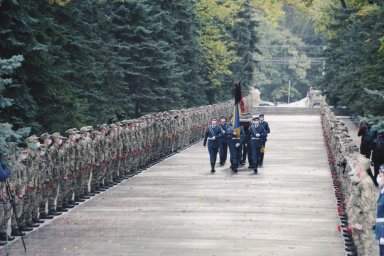 В Харькове простились с Виталием Вильховым, погибшим в результате падения самолета Ан-26