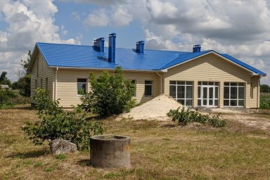 Алексей Кучер ознакомился с ходом строительных работ в амбулатории в селе Андреевка