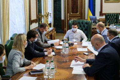 Мы должны быть уверены, что в больницах достаточно коек с кислородом для больных COVID-19. Президент