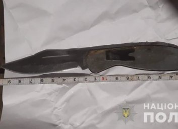 Опасный гость: приехавший знакомый чуть не зарезал хозяина (ФОТО)