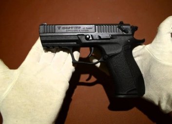 Стрельба на Научной: пьяный мужчина подстрелил себя во время ссоры с женой