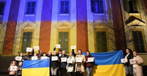 Харьковчанам передают помощь города-партнеры из девяти стран
