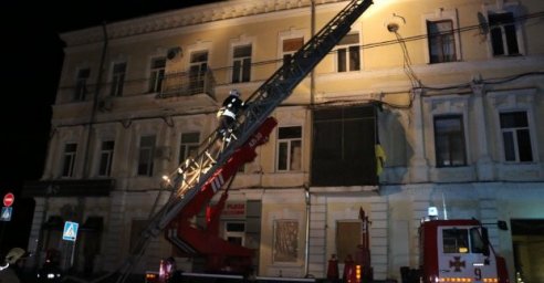 
В Харькове и области произошло девять пожаров из-за вражеских обстрелов
