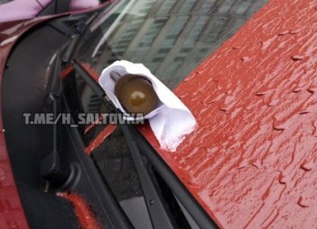 Смертельно опасное послание: граната на дворниках авто (ФОТО)