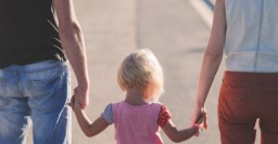 В Харькове появилась услуга патроната над ребенком