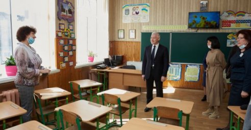 В харьковских школах продолжат оборудовать современные кабинеты