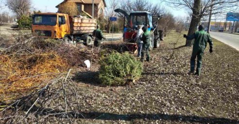 Слободской район приводят в порядок после зимы