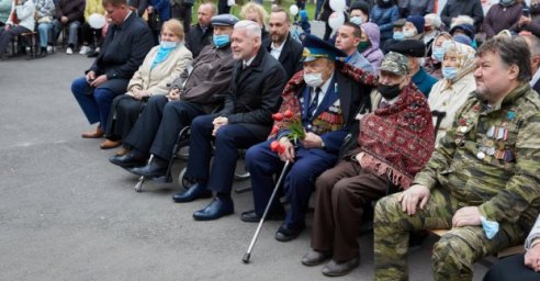 В районах Харькова отпраздновали 9 Мая