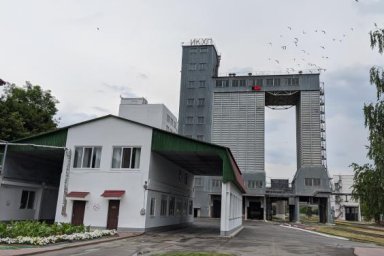 Алексей Кучер посетил два крупнейших промышленных предприятия Изюмского района