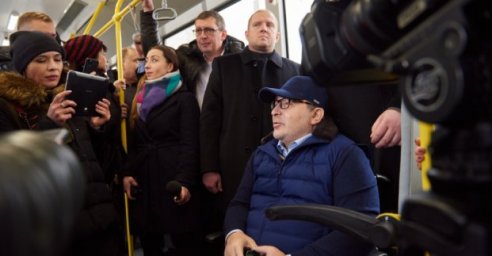 Геннадий Кернес открыл троллейбусную линию на Северную Салтовку
