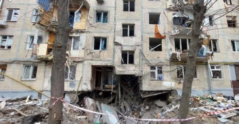 
В Харькове восстанавливают коммуникации в частично разрушенных домах
