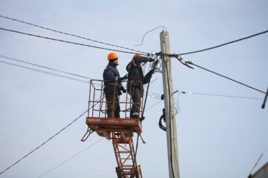 
У звільненій Вовчанській громаді частково відновлено електропостачання
