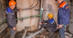 Коммунальщики готовят сети водоснабжения к работе в зимний период