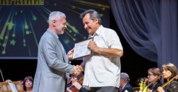 Игорь Терехов наградил лучших строителей города