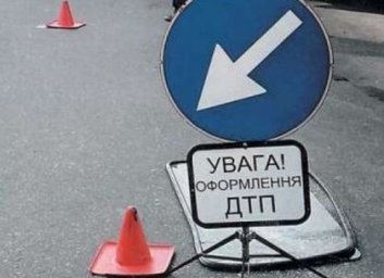 Обломки иномарок разметало по трассе на выезде из Харькова (ФОТО)