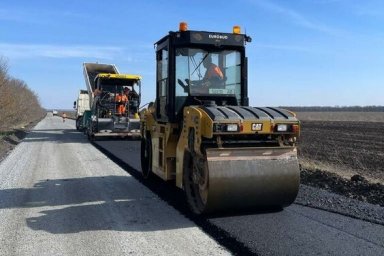 
На деоккупированной территории Чугуевского района ремонтируют дорогу
