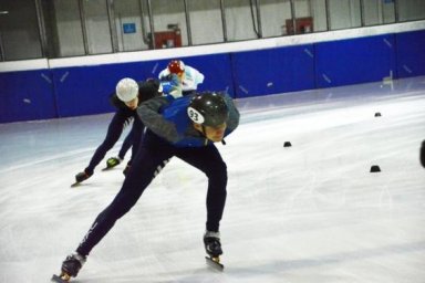 На чемпионате Украины по шорт-треку среди юниоров харьковчане завоевали 5 золотых медалей