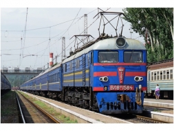 Поезд Мариуполь-Харьков не отменяется до 19 сентября