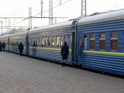 Отменили еще один поезд, сообщением "Харьков-Львов"