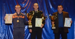 Харьковчане стали победителями спартакиады по гиревому спорту среди спасателей