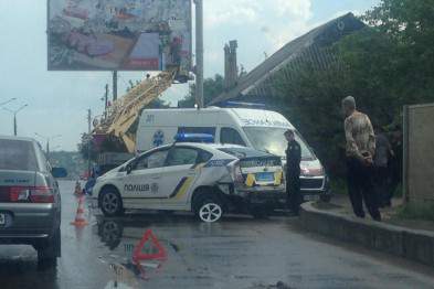 В Харькове авто патрульной полиции попало в ДТП