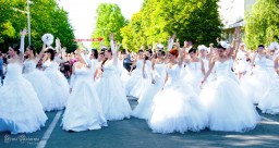 Ежегодный Всеукраинский Парад невест.