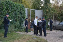 В Харькове патрульные сняли школьников с крыши элеватора