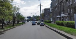 На улице Веснина временно запрещено движение транспорта