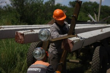 
У деокупованому селі Велика Комишуваха повернули світло більшості споживачів
